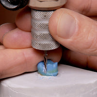 Blue milling wax contains